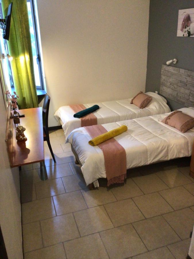 Confortel Avignon TGV Hotel Esterno foto